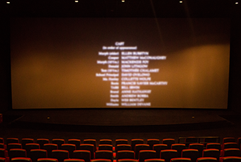 凯发k8官网国际党委组织召开《长津湖》观影活动